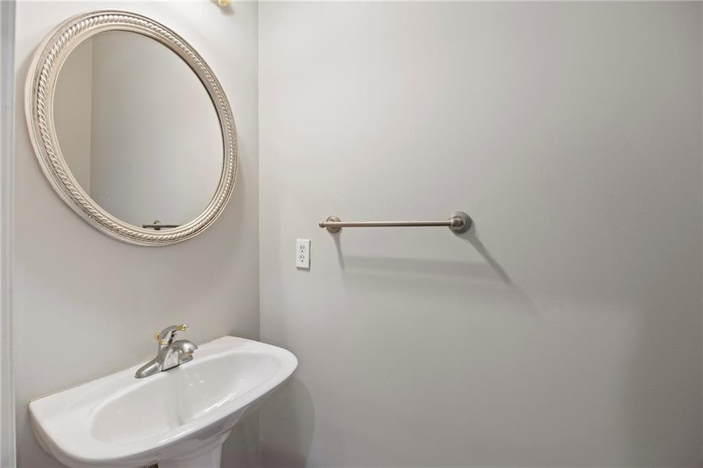 3 bedroom, 5 bathroom, 1,850 sq ft townhouse for sale at 1950 Buford Dam Rd 304, Cumming, GA 30041 — photo 7