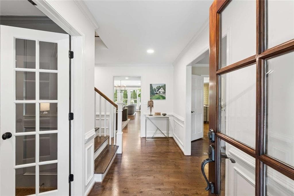 5 bedroom, 5 bathroom, 5,454 sq ft single family residence under contract at 1514 Ragley Hall Road, Brookhaven, GA 30319 — photo 2