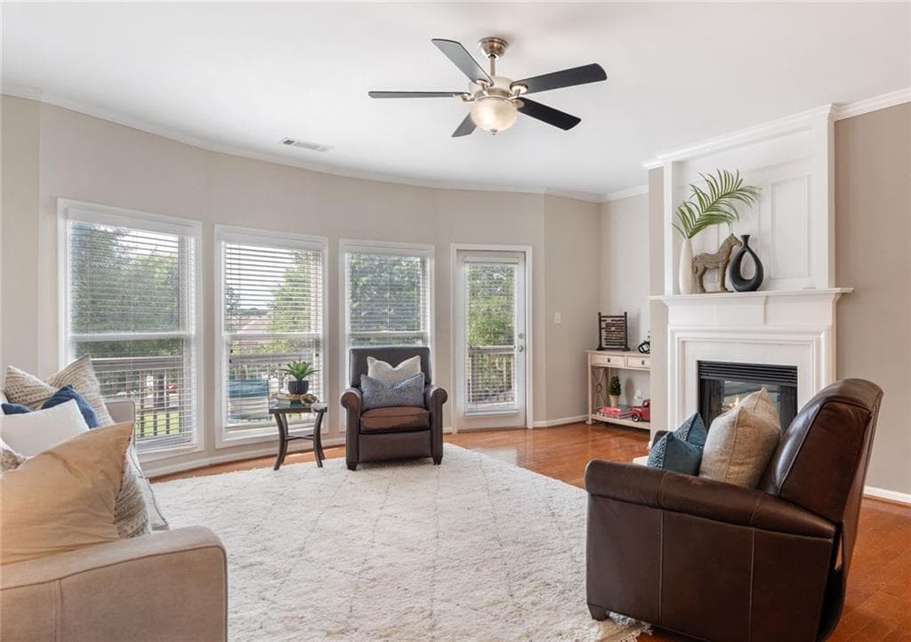 3 bedroom, 4 bathroom, 2,665 sq ft townhouse for sale at 378 Suwanee Avenue, Suwanee, GA 30024 — photo 6