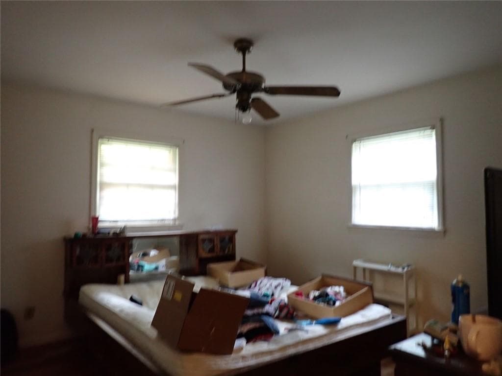 3 bedroom, 2 bathroom, 1,289 sq ft single family residence for sale at 8295 Valley Stream Drive, Jonesboro, GA 30236 — photo 5