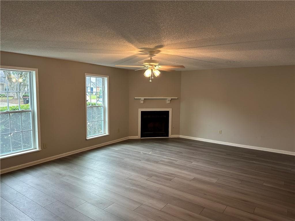 2 bedroom, 3 bathroom, 1,428 sq ft townhouse for rent at 1923 Cheatham Woods Drive, Marietta, GA 30008 for $1,750 a month — photo 2