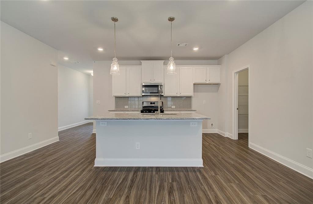 3 bedroom, 3 bathroom, 2,016 sq ft single family residence for sale at 3799 Ivy Cottage Drive, Snellville, GA 30039 — photo 10
