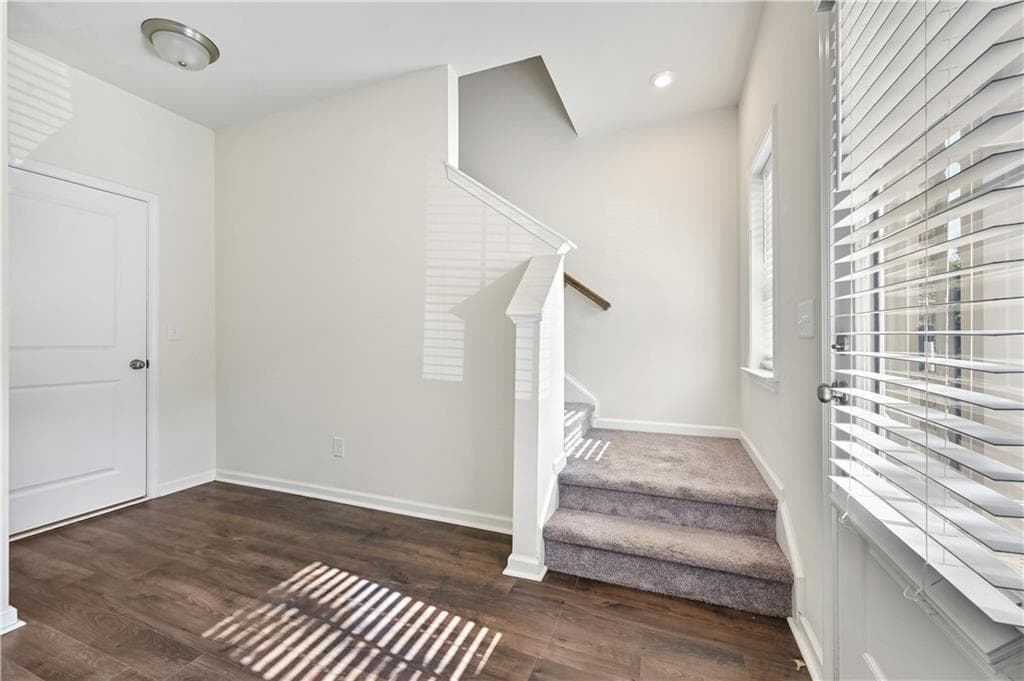 3 bedroom, 4 bathroom, 1,977 sq ft townhouse for rent at 3798 Hidden Valley Circle, Lawrenceville, GA 30044 for $2,300 a month — photo 6