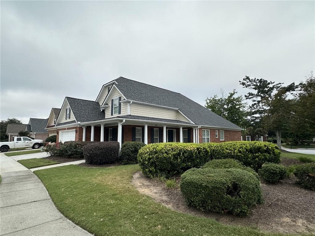4 bedroom, 3 bathroom, 3,024 sq ft single family residence for sale at 2055 Hickory Station Circle, Snellville, GA 30078 — photo 2