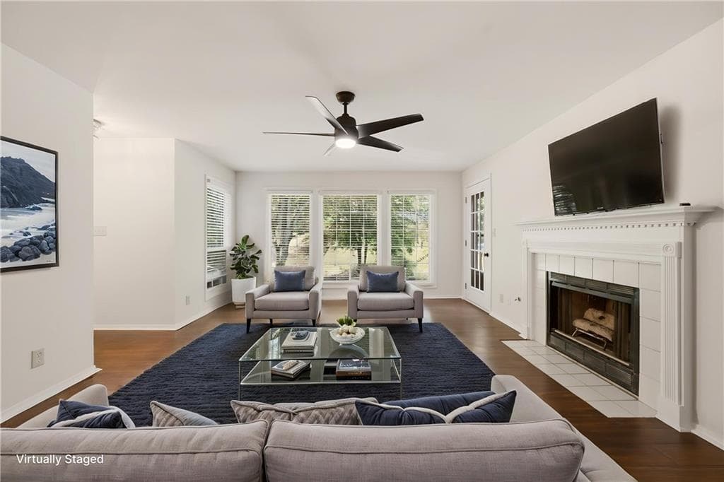 2 bedroom, 2 bathroom, 1,342 sq ft condominium for sale at 515 Berkeley Woods Drive, Duluth, GA 30096 — photo 3