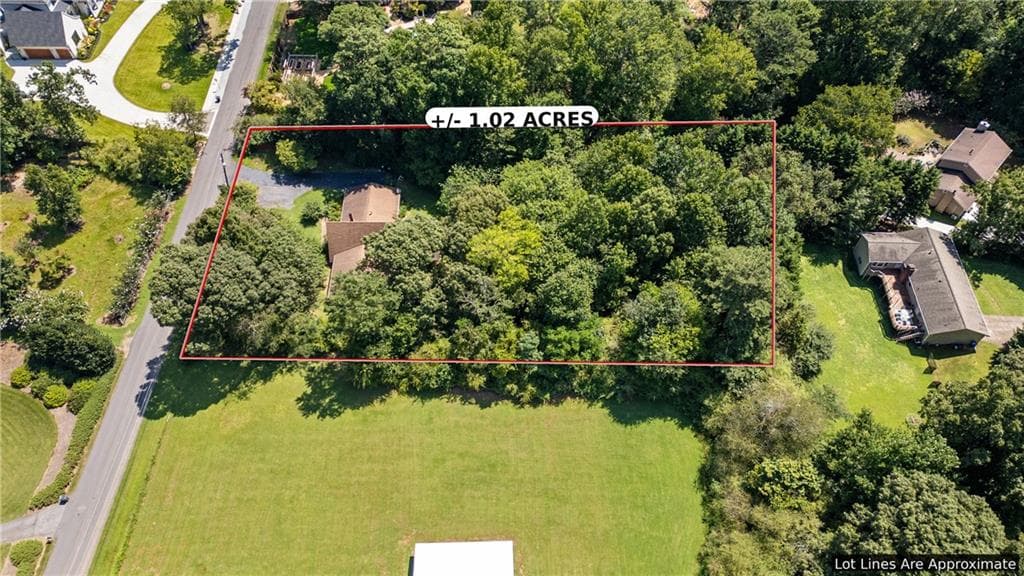single family residence for sale at 490 Coleman Drive, Roswell, GA 30075 — photo 3