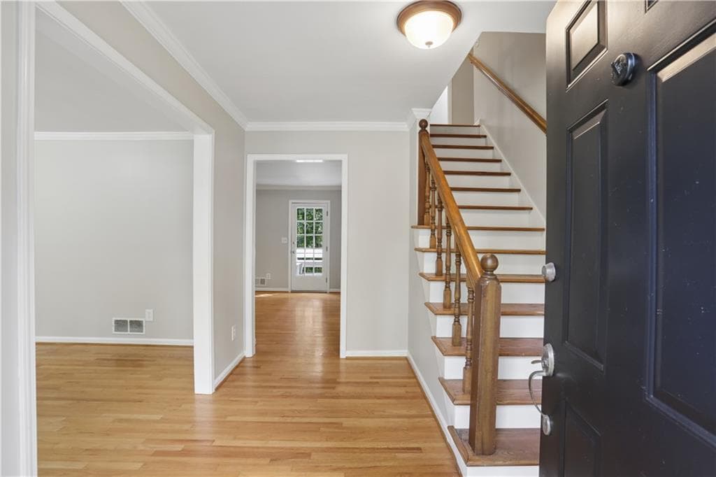 5 bedroom, 4 bathroom, 2,530 sq ft single family residence for rent at 2063 Six Branches Drive, Roswell, GA 30076 for $3,500 a month — photo 3