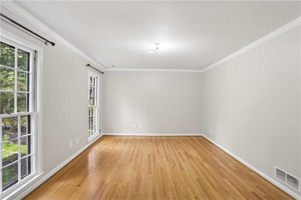 5 bedroom, 4 bathroom, 2,530 sq ft single family residence for rent at 2063 Six Branches Drive, Roswell, GA 30076 for $3,500 a month — photo 4