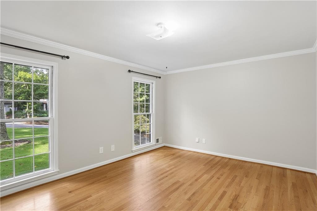 5 bedroom, 4 bathroom, 2,530 sq ft single family residence for rent at 2063 Six Branches Drive, Roswell, GA 30076 for $3,500 a month — photo 5