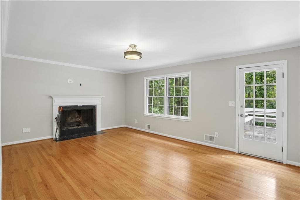 5 bedroom, 4 bathroom, 2,530 sq ft single family residence for rent at 2063 Six Branches Drive, Roswell, GA 30076 for $3,500 a month — photo 8