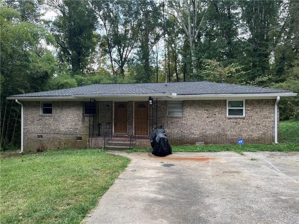 2 bedroom, 1 bathroom, 650 sq ft duplex for rent at 841 Larkin Lane 1, Mableton, GA 30126 for $1,200 a month — photo 1 of 15