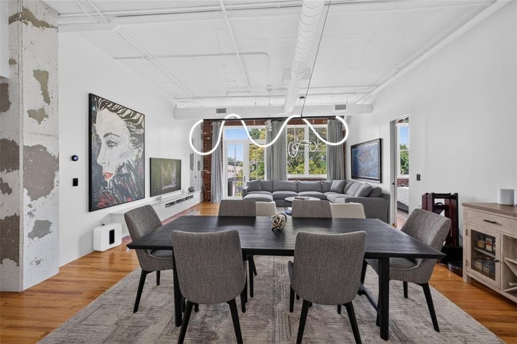 2 bedroom, 2 bathroom, 1,585 sq ft condominium for sale at 3235 Roswell Road 602, Atlanta, GA 30305 — photo 9
