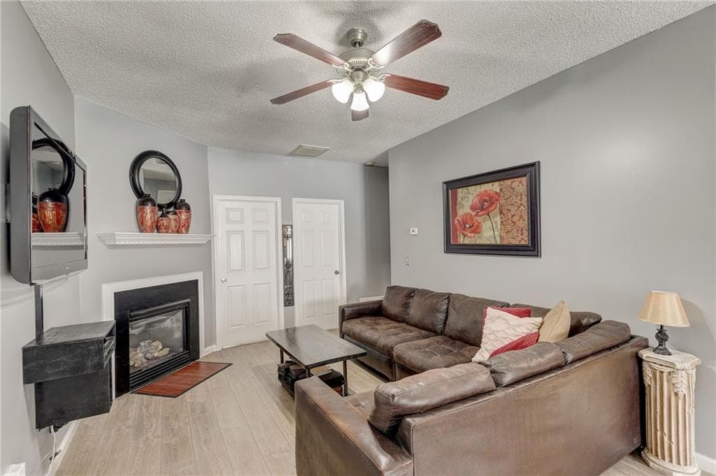 4 bedroom, 3 bathroom, 1,748 sq ft single family residence for sale at 2311 Hackamore Drive, Atlanta, GA 30349 — photo 6