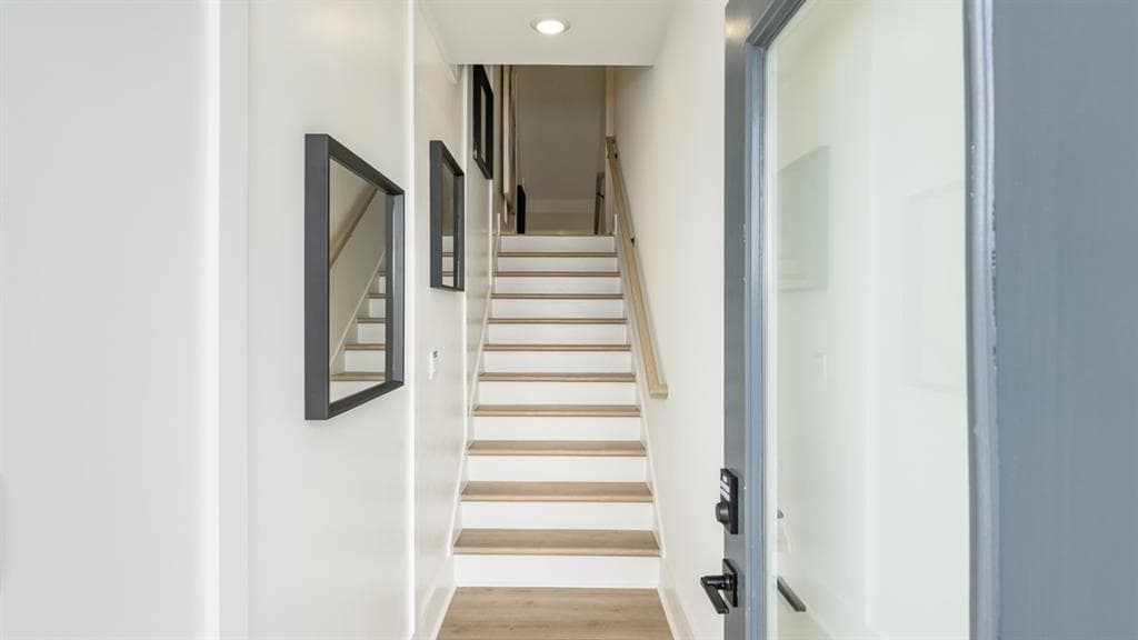 4 bedroom, 4 bathroom, 2,314 sq ft townhouse for sale at 3431 Nectarine Lane, Peachtree Corners, GA 30092 — photo 6