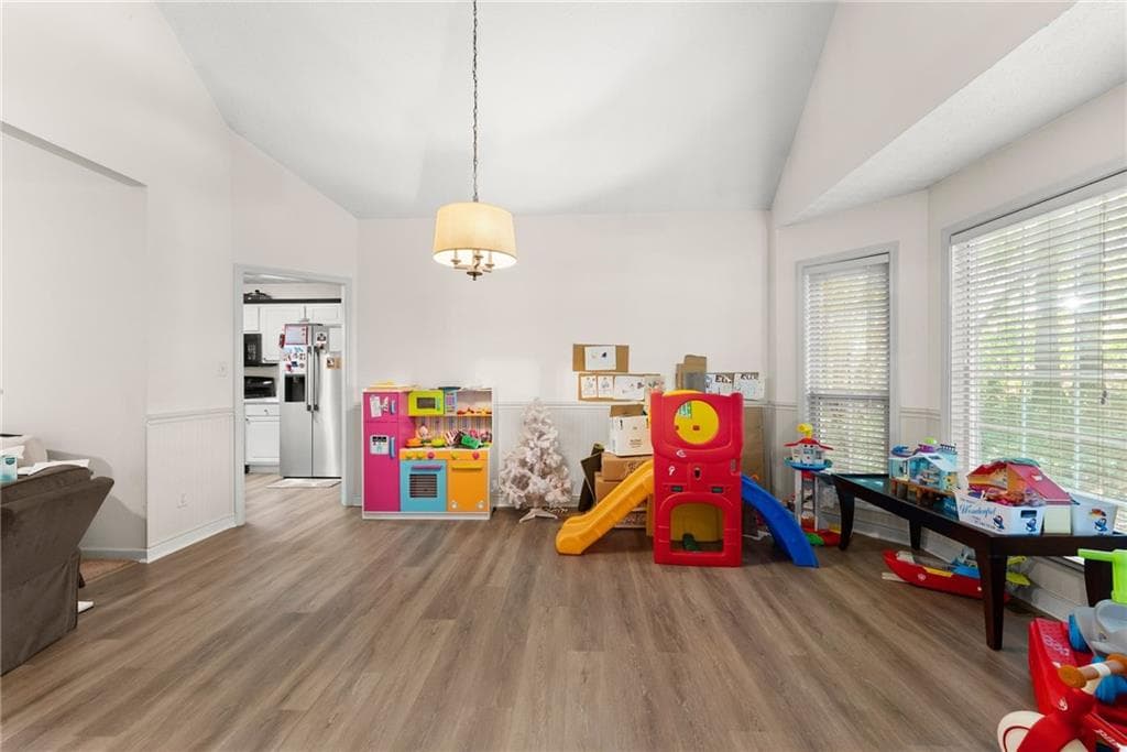 3 bedroom, 2 bathroom, 1,758 sq ft single family residence for sale at 6270 Santa Fe Trail, Cumming, GA 30028 — photo 4