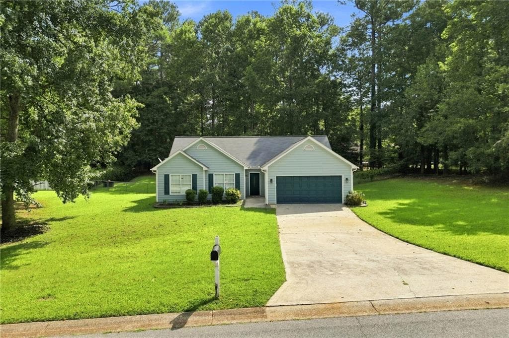 3 bedroom, 2 bathroom, 1,646 sq ft single family residence for sale at 750 Flintlock Drive, Dacula, GA 30019 — photo 3