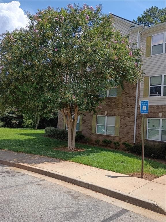 3 bedroom, 2 bathroom, 1,292 sq ft condominium for sale at 6304 Waldrop Place, Decatur, GA 30034 — photo 6