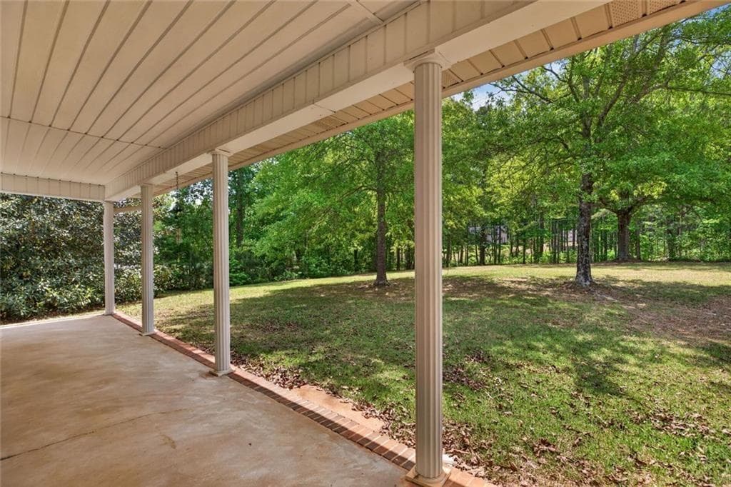 3 bedroom, 2 bathroom, 1,560 sq ft single family residence for sale at 3982 Pool Road, Winston, GA 30187 — photo 4