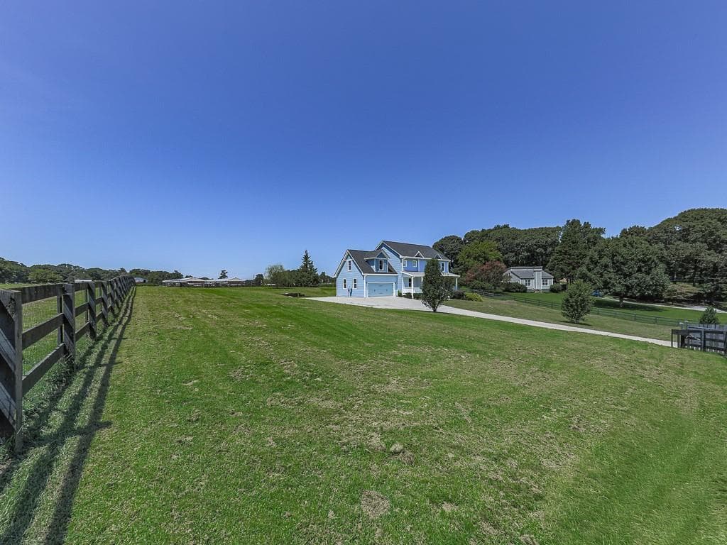 4 bedroom, 3 bathroom, 2,476 sq ft single family residence for sale at 7955 Little Mill Road, Cumming, GA 30041 — photo 6