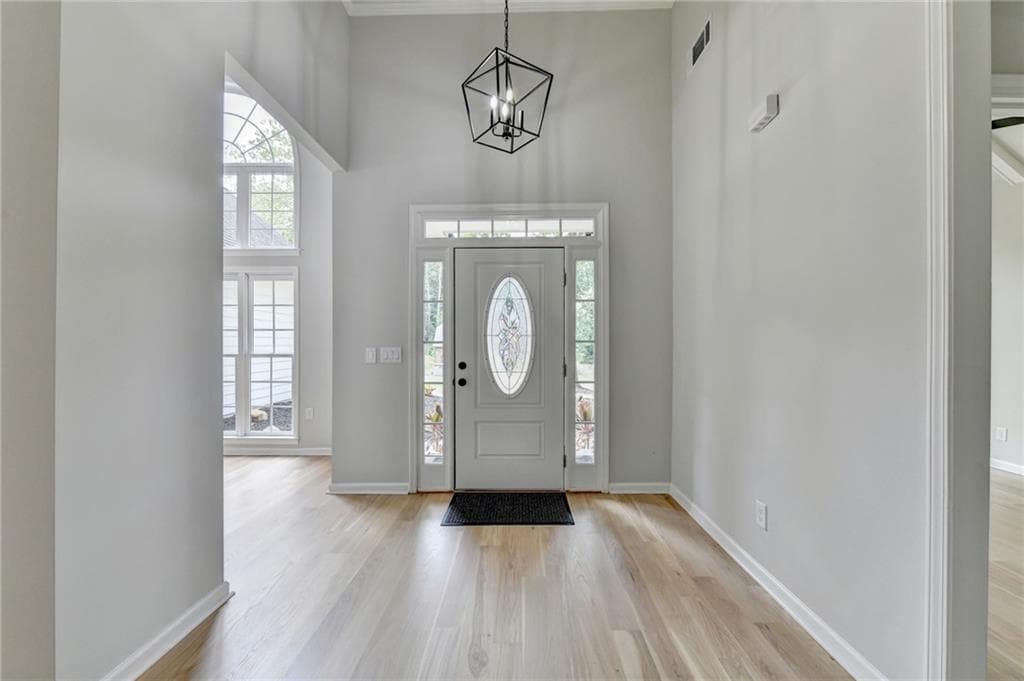 3 bedroom, 2 bathroom, 1,860 sq ft single family residence under contract at 6316 Green Oak Ridge, Flowery Branch, GA 30542 — photo 3