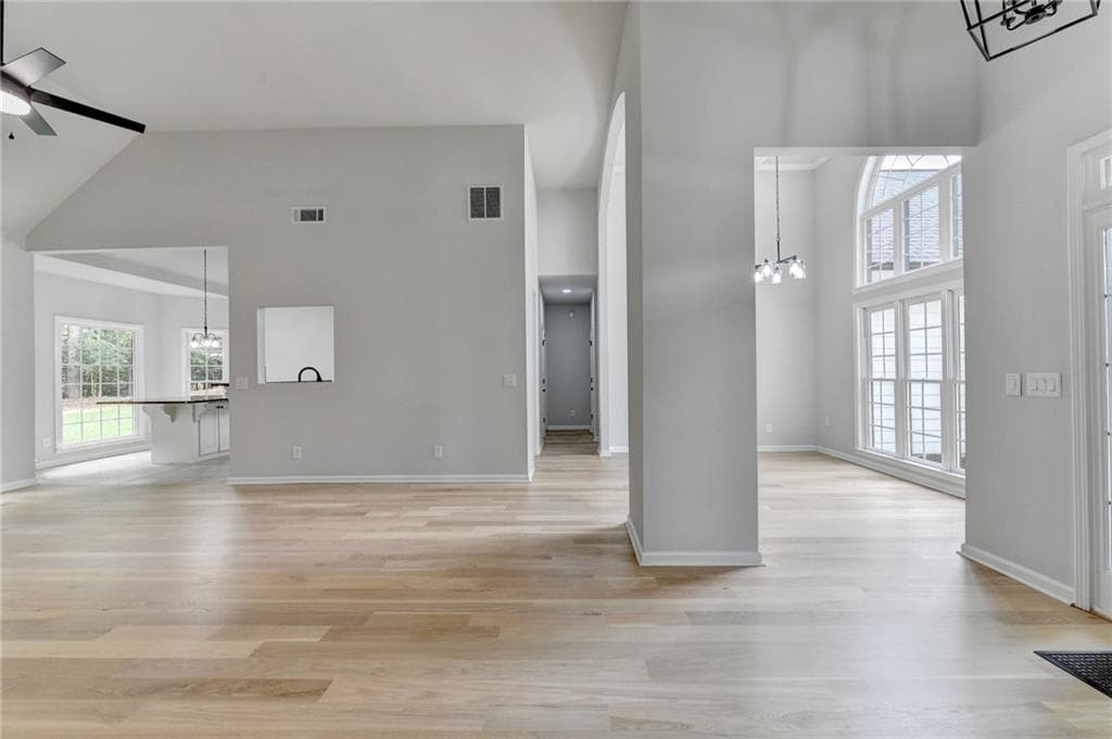 3 bedroom, 2 bathroom, 1,860 sq ft single family residence under contract at 6316 Green Oak Ridge, Flowery Branch, GA 30542 — photo 4