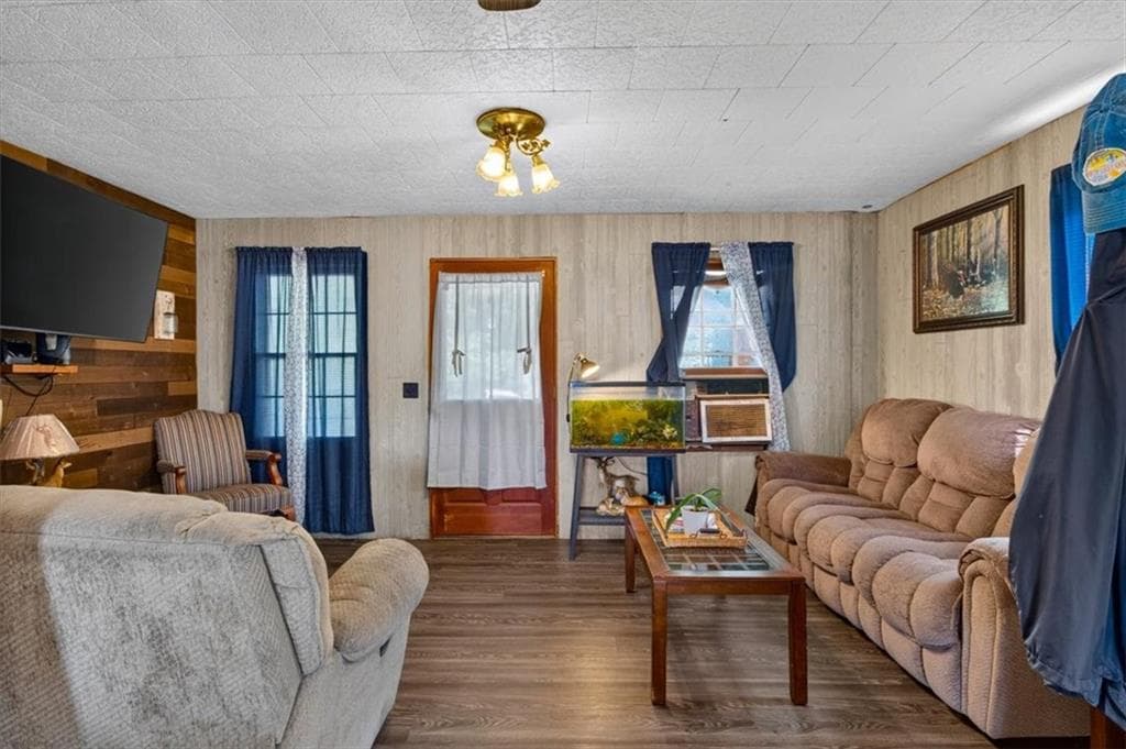 2 bedroom, 1 bathroom, 440 sq ft single family residence for sale at 2627 Jones Mountain Road, Talking Rock, GA 30175 — photo 7