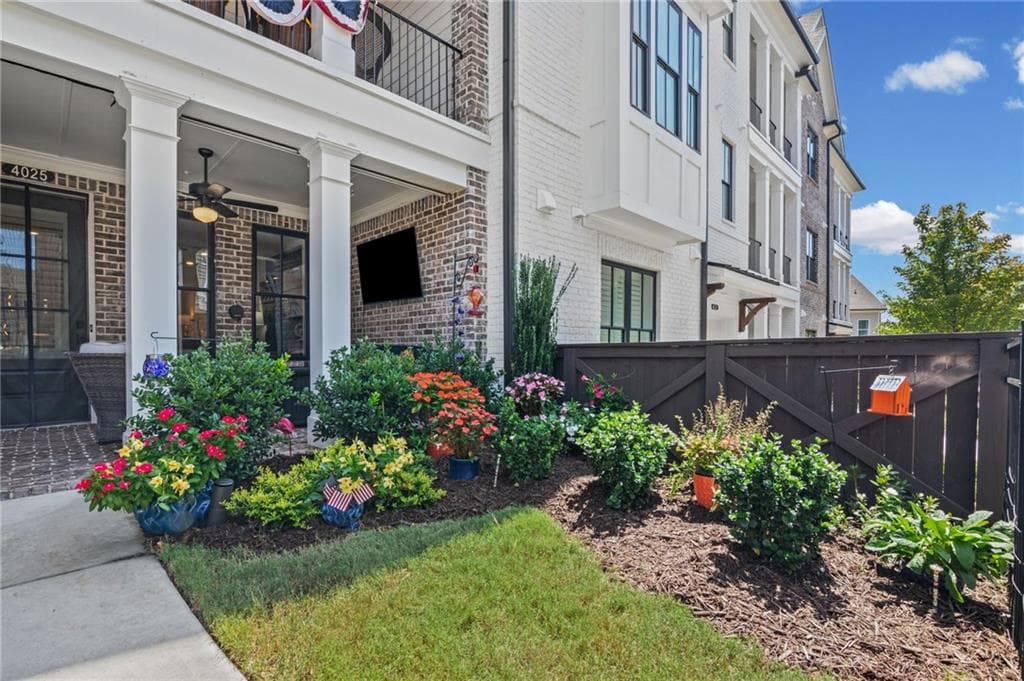 1 bedroom, 2 bathroom, 1,564 sq ft condominium for sale at 4025 Andalusia Avenue, Peachtree Corners, GA 30092