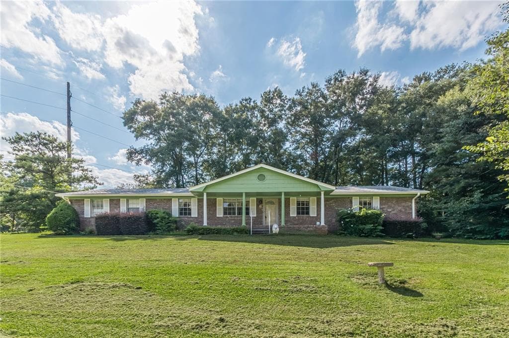 3 bedroom, 2 bathroom, 1,485 sq ft single family residence for sale at 15 Highlane Drive, Stockbridge, GA 30281
