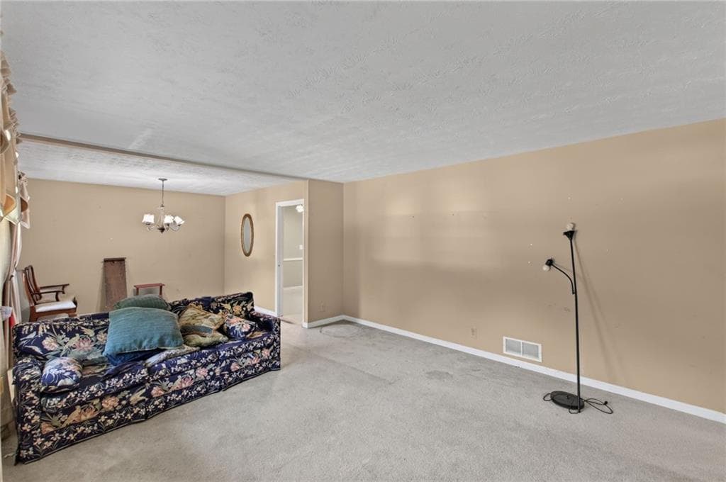 3 bedroom, 2 bathroom, 1,485 sq ft single family residence for sale at 15 Highlane Drive, Stockbridge, GA 30281 — photo 10