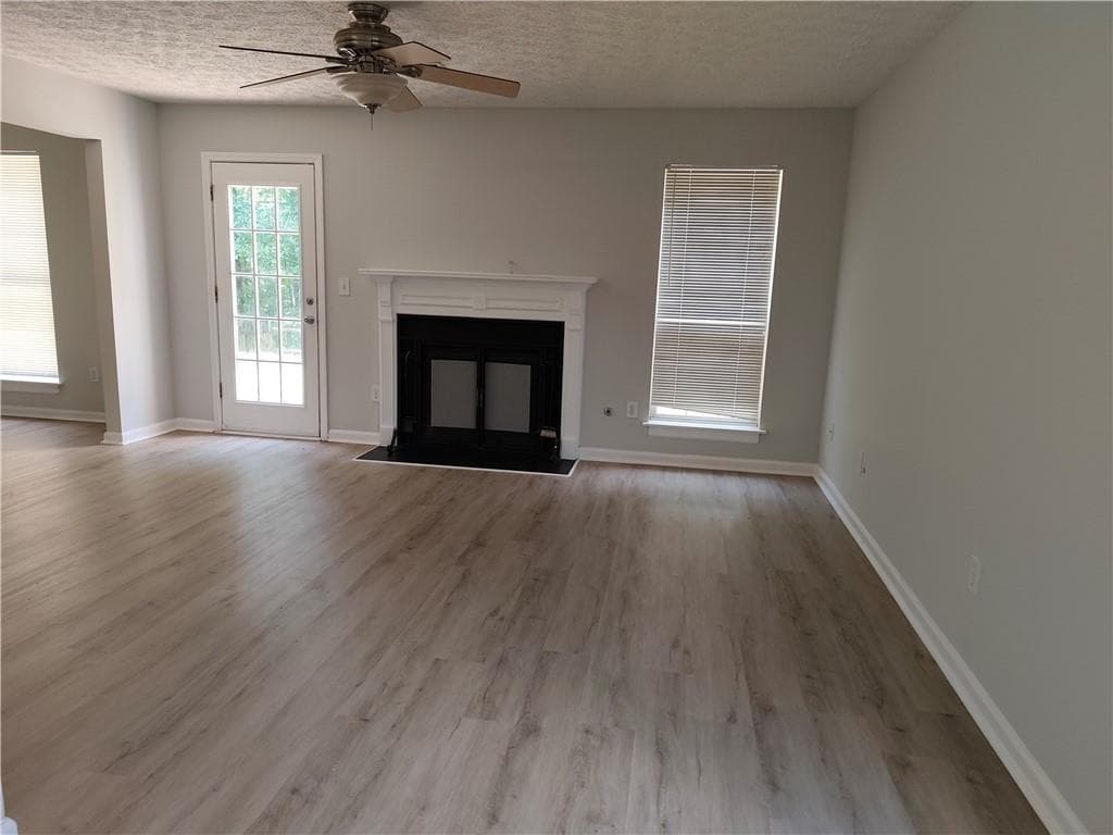 3 bedroom, 3 bathroom, 1,909 sq ft single family residence for sale at 3642 Park Bluff Way, Duluth, GA 30096 — photo 7