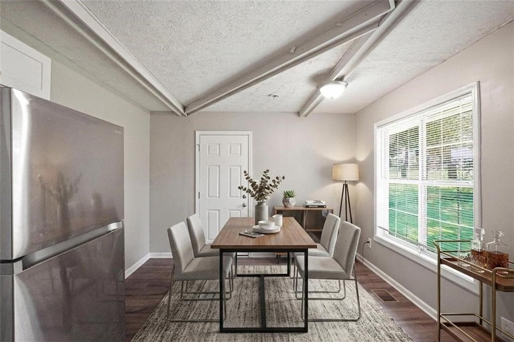 3 bedroom, 2 bathroom, 1,184 sq ft single family residence for sale at 18 Westgate Park Drive, Newnan, GA 30263 — photo 3