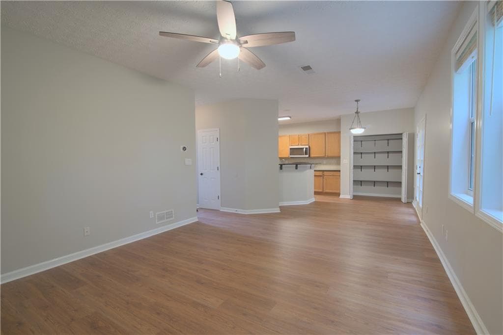 3 bedroom, 3 bathroom, 1,846 sq ft single family residence for rent at 2013 Ridgestone Landing, Marietta, GA 30008 for $2,400 a month — photo 4