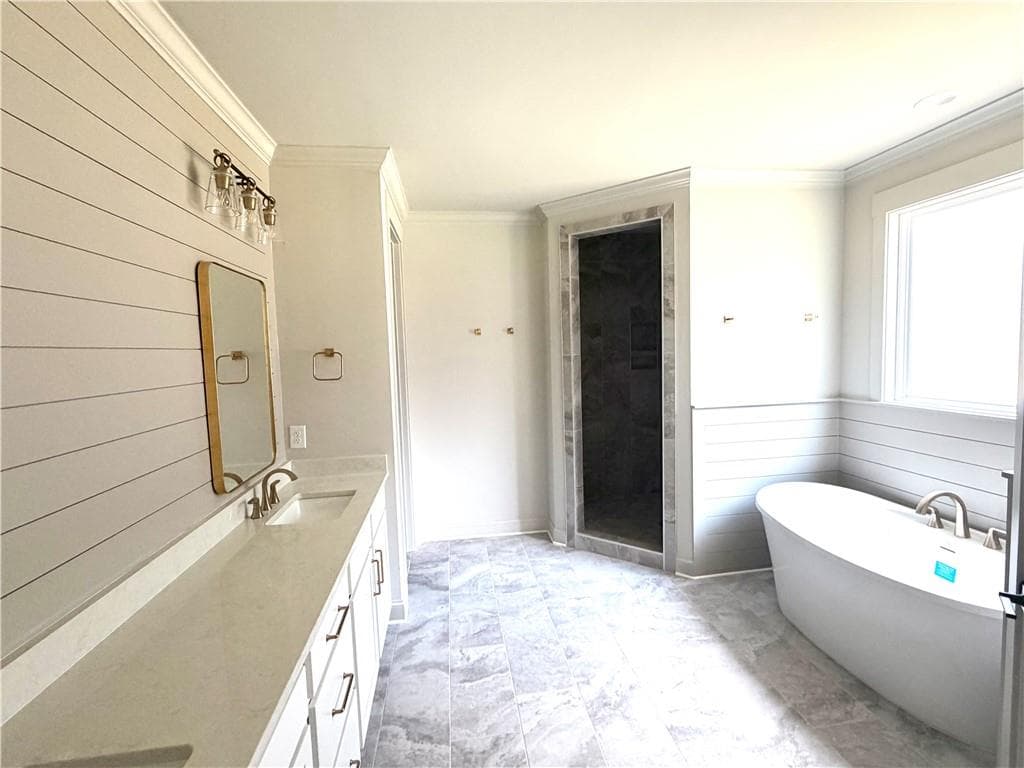 5 bedroom, 5 bathroom, 2,973 sq ft single family residence for sale at 1430 Legend Drive, Greensboro, GA 30642 — photo 4