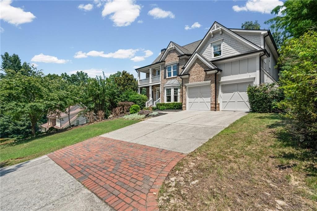 5 bedroom, 5 bathroom, 4,994 sq ft single family residence for sale at 690 Big Bend Trail Road, Sugar Hill, GA 30518 — photo 3