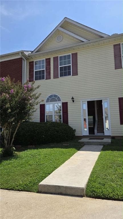 2 bedroom, 3 bathroom, 1,406 sq ft townhouse for sale at 4210 Oakwood Rd B2, Oakwood, GA 30566