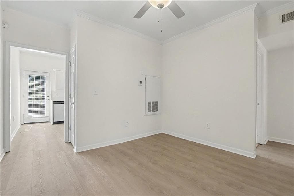 2 bedroom, 2 bathroom, 1,090 sq ft condominium for sale at 3675 Peachtree Road 34, Atlanta, GA 30319 — photo 9