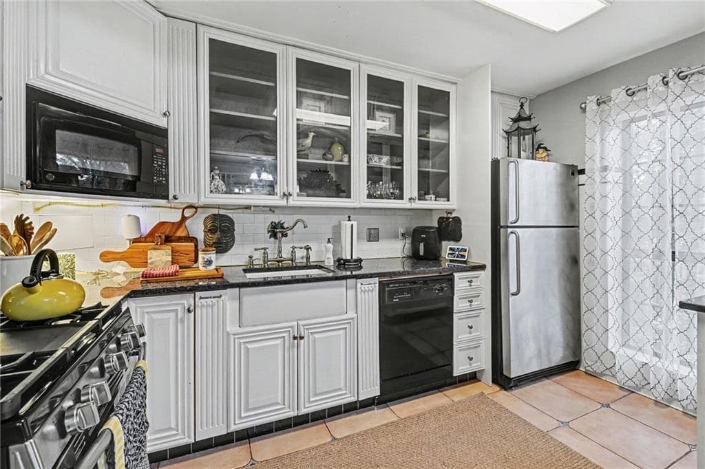 2 bedroom, 2 bathroom, 1,504 sq ft condominium for sale at 3113 Pine Heights Drive, Atlanta, GA 30324 — photo 5
