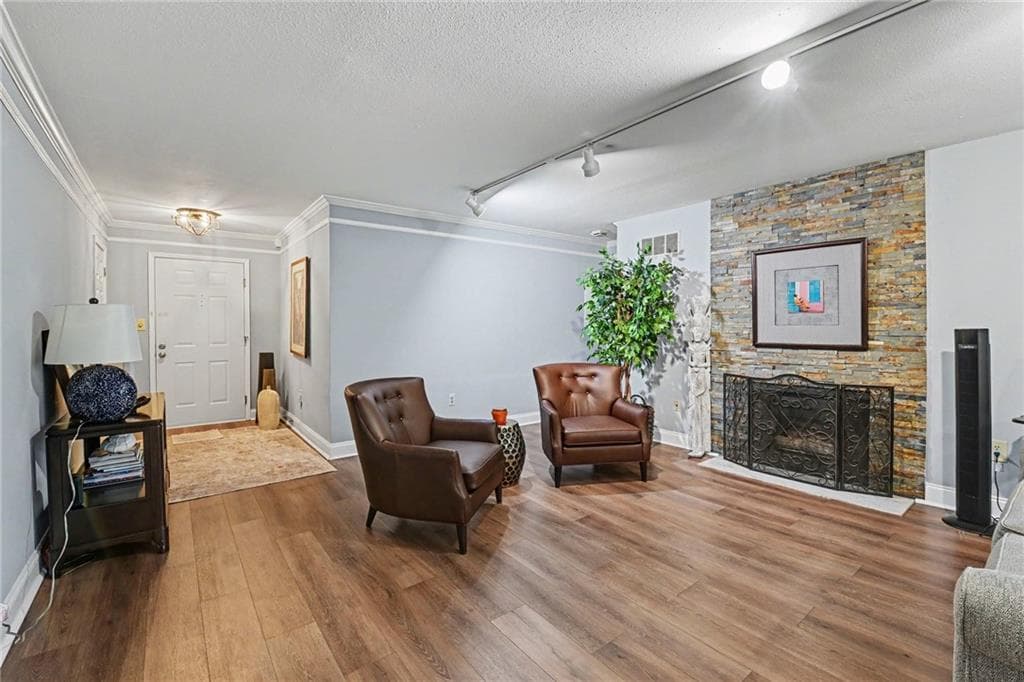 2 bedroom, 2 bathroom, 1,504 sq ft condominium for sale at 3113 Pine Heights Drive, Atlanta, GA 30324 — photo 4