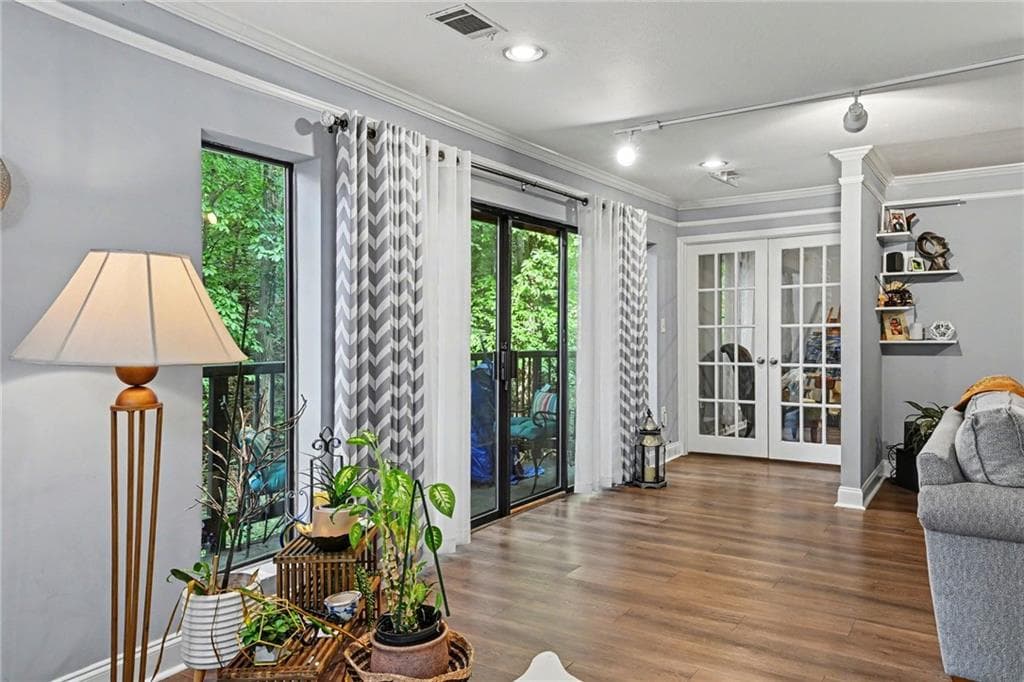 2 bedroom, 2 bathroom, 1,504 sq ft condominium for sale at 3113 Pine Heights Drive, Atlanta, GA 30324 — photo 3