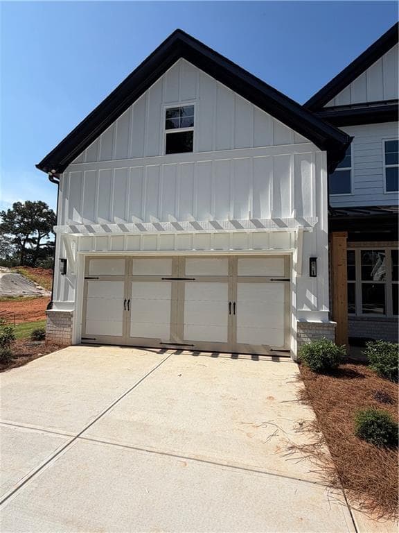 5 bedroom, 4 bathroom, 3,186 sq ft single family residence for sale at 1760 Brown Circle, Marietta, GA 30066 — photo 3