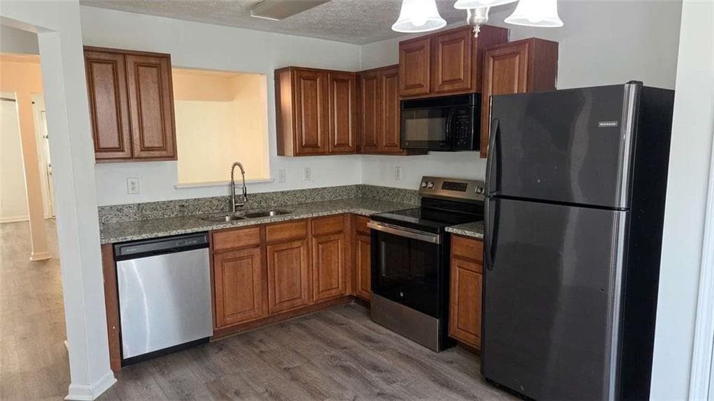3 bedroom, 3 bathroom, 1,528 sq ft townhouse for rent at 2861 Creek Bottom Court, Gainesville, GA 30504 for $1,540 a month — photo 3