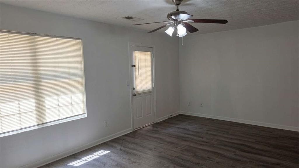 3 bedroom, 3 bathroom, 1,528 sq ft townhouse for rent at 2861 Creek Bottom Court, Gainesville, GA 30504 for $1,540 a month — photo 7