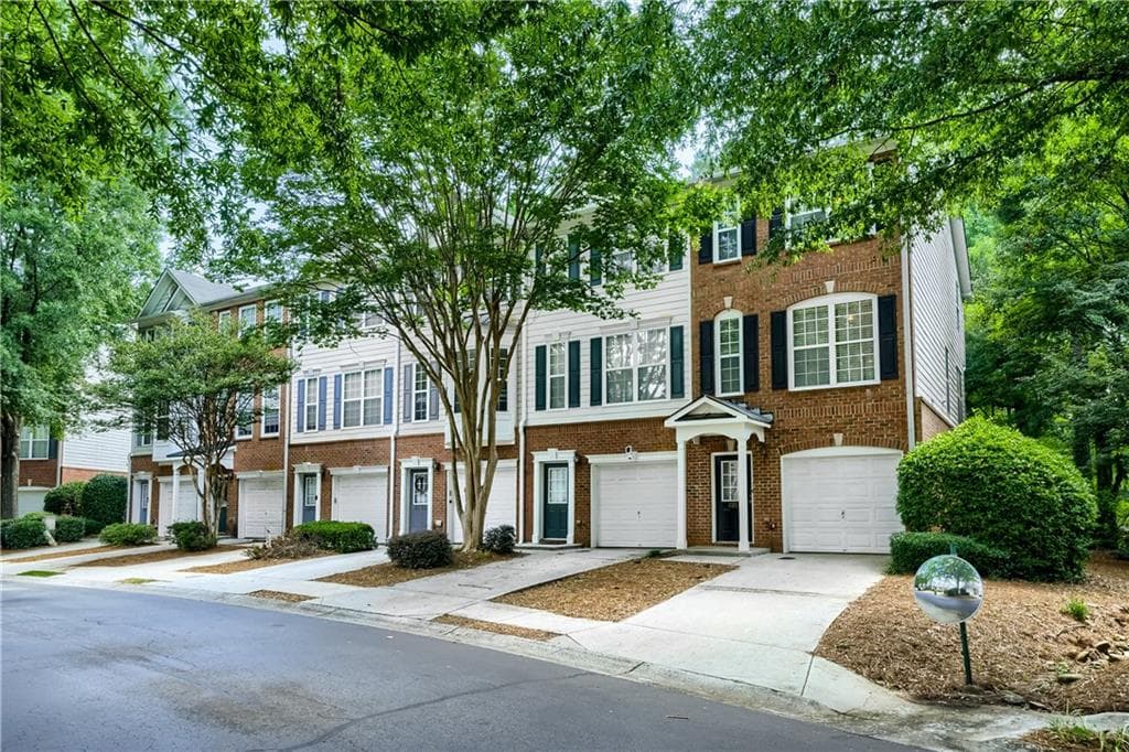 2 bedroom, 3 bathroom, 1,184 sq ft townhouse under contract at 2251 Dillard Crossing, Tucker, GA 30084 — photo 3