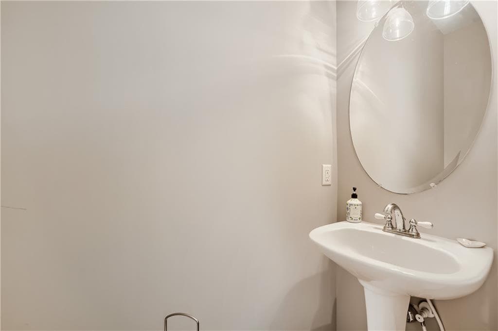 2 bedroom, 3 bathroom, 1,184 sq ft townhouse under contract at 2251 Dillard Crossing, Tucker, GA 30084 — photo 10
