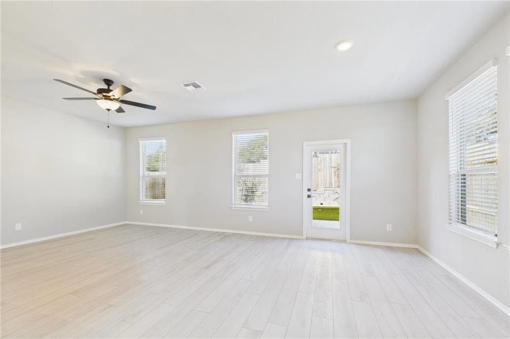 3 bedroom, 3 bathroom, 1,817 sq ft single family residence for sale at 301 Greene Farm Trail, Cartersville, GA 30120 — photo 9