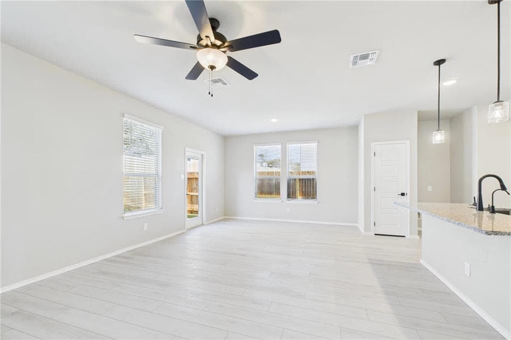 3 bedroom, 3 bathroom, 1,817 sq ft single family residence for sale at 301 Greene Farm Trail, Cartersville, GA 30120 — photo 10