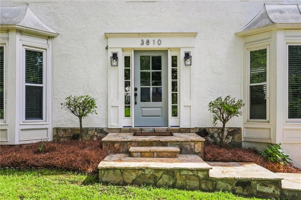 4 bedroom, 4 bathroom, 2,734 sq ft single family residence for sale at 3810 Running Fox Drive, Marietta, GA 30062 — photo 3