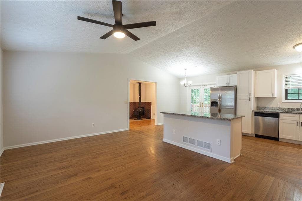 3 bedroom, 2 bathroom, 1,776 sq ft single family residence for rent at 2423 Falcon Court, Lawrenceville, GA 30043 for $2,250 a month — photo 3