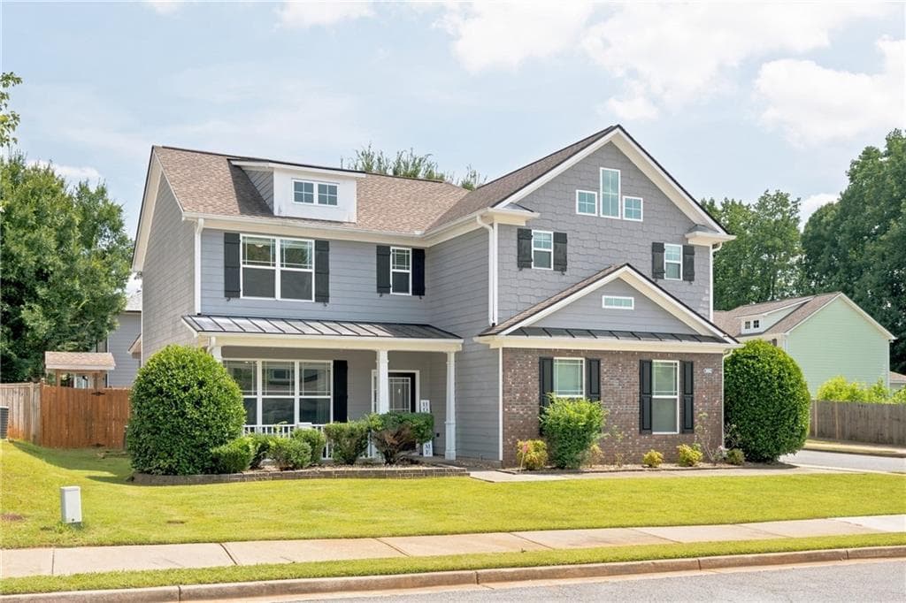 4 bedroom, 3 bathroom, 2,315 sq ft single family residence for sale at 3602 Silver Brooke Lane, Kennesaw, GA 30144