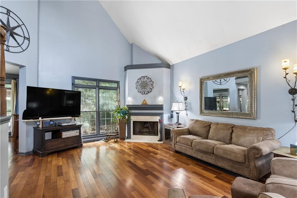 4 bedroom, 4 bathroom, 2,170 sq ft single family residence for sale at 3410 Rose Arbor Court, Atlanta, GA 30340 — photo 4